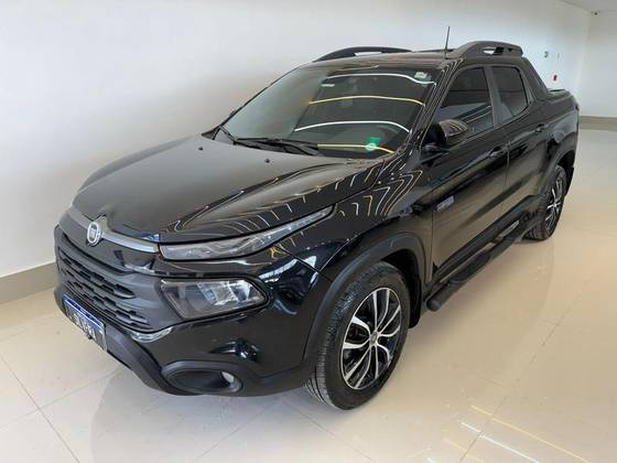 FIAT TORO 2.0 16V TURBO DIESEL ULTRA 4WD AT9 FIAT TORO 2.0 16V TURBO DIESEL ULTRA 4WD AT9
